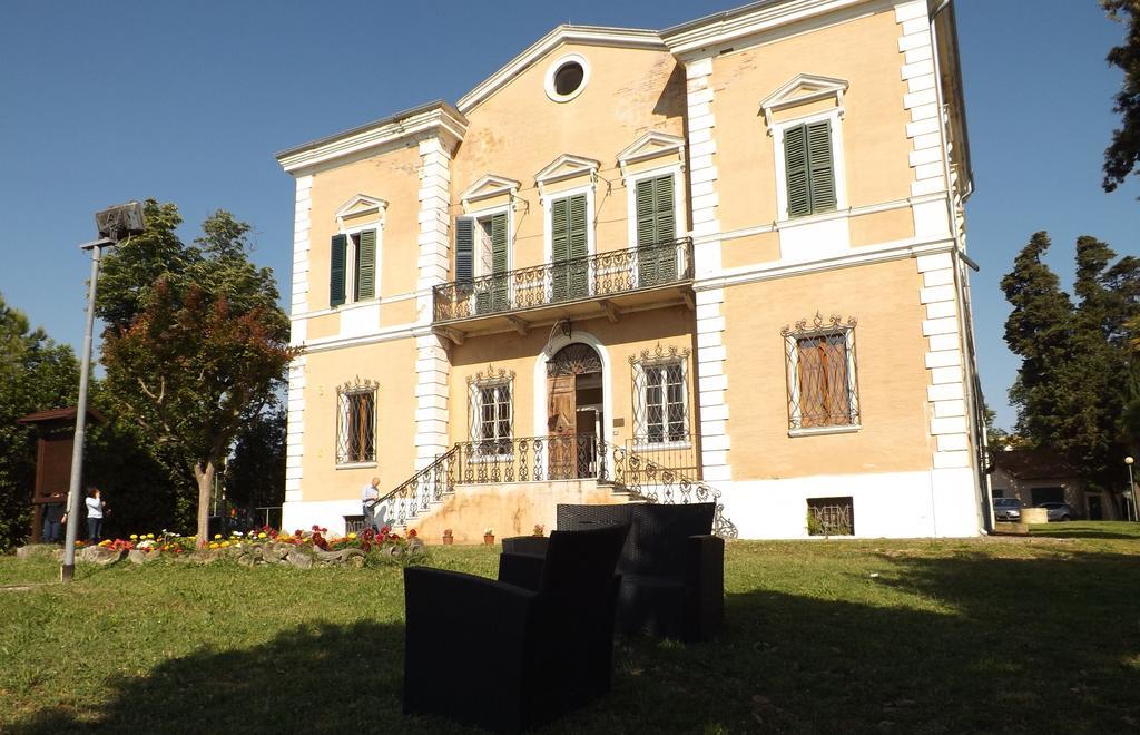 مونتيهمارثيانو Tenuta Villa Colle Sereno المظهر الخارجي الصورة