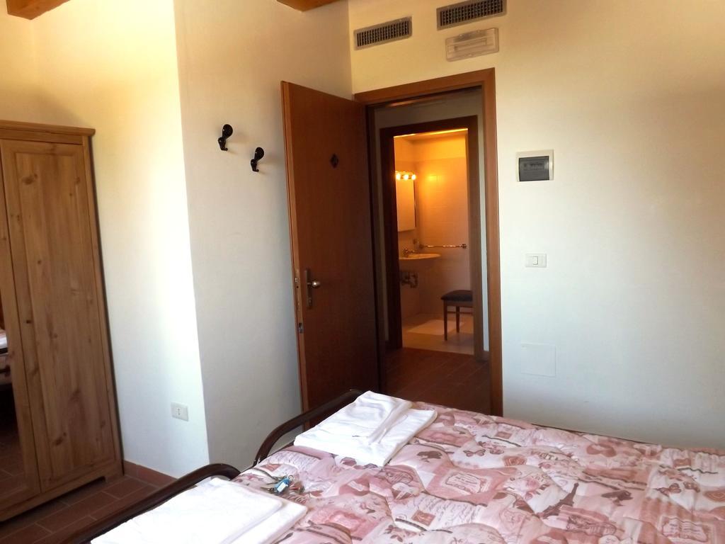 مونتيهمارثيانو Tenuta Villa Colle Sereno المظهر الخارجي الصورة